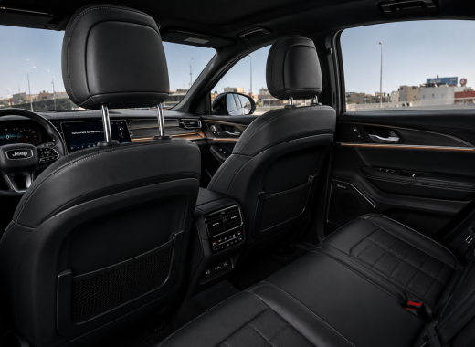 Jeep grand cherokee 2026 black.png